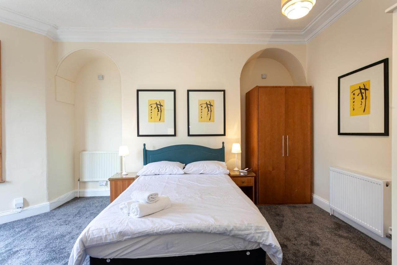 Townhouse No 12 Hotel Huddersfield Ngoại thất bức ảnh