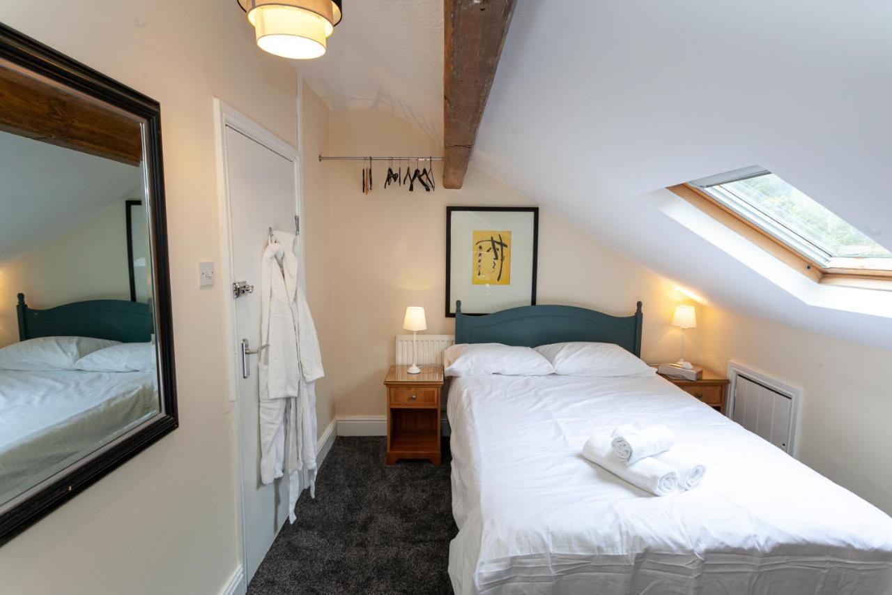 Townhouse No 12 Hotel Huddersfield Ngoại thất bức ảnh