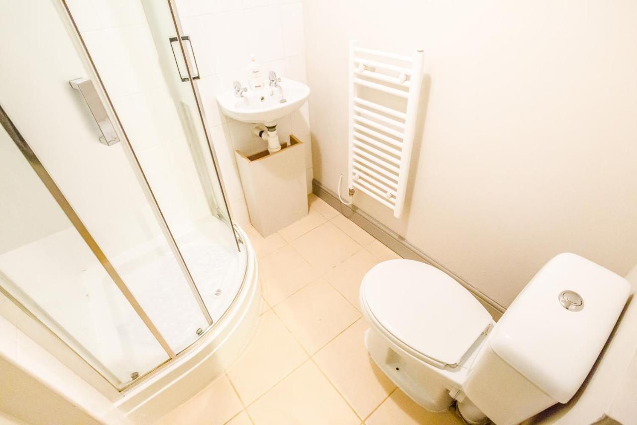 Townhouse No 12 Hotel Huddersfield Ngoại thất bức ảnh
